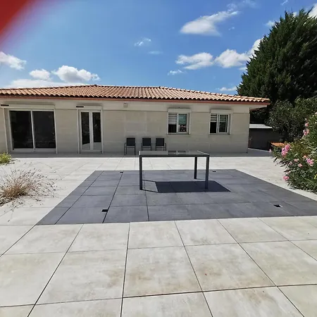 La Maison Du Grand Jardin Casa de Férias